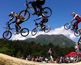 ...con i salti della pista da bmx - Busatte Adventure